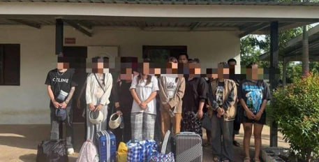 30多名非法劳工试图偷渡入境柬埔寨,泰国士兵开枪示警 30多名非法劳工试图偷渡入境柬埔寨,泰国士兵开枪示警