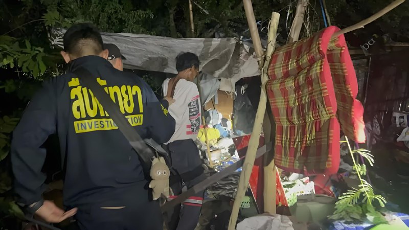 泰国芭提雅警方打击海滩盗窃活动:抓获吸毒失业男子 泰国芭提雅警方打击海滩盗窃活动:抓获吸毒失业男子
