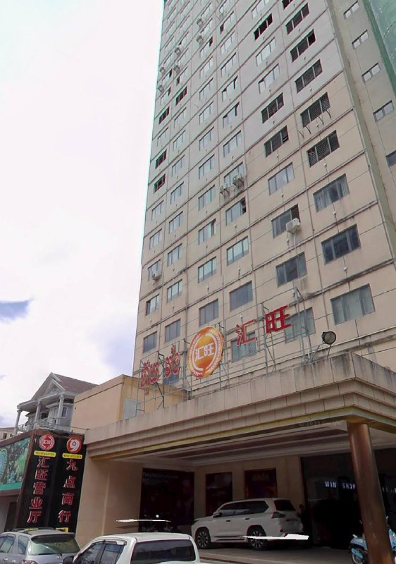 柬埔寨在边境地区部署新型大炮以增强国防 柬埔寨在边境地区部署新型大炮以增强国防