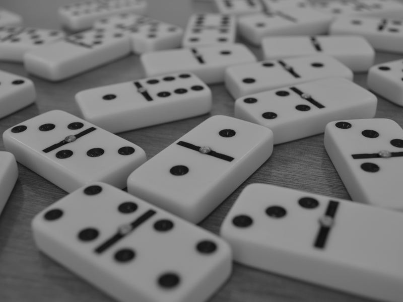 马丁格尔与反马丁格尔策略对比分析 马丁格尔与反马丁格尔策略对比分析