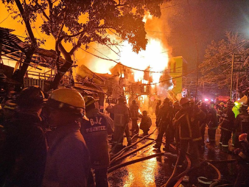 马尼拉三巴洛克区火灾:70栋房屋被毁,200个家庭流离失所 马尼拉三巴洛克区火灾:70栋房屋被毁,200个家庭流离失所