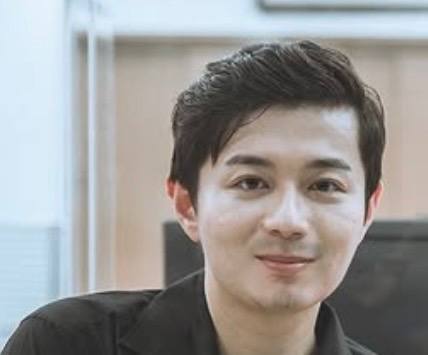 社会性压抑下的奇特现象:男子男扮女装引发关注 社会性压抑下的奇特现象:男子男扮女装引发关注